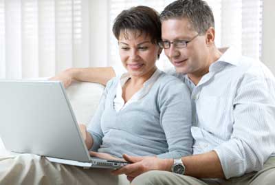 استفاده از اینترنت به عنوان ابزاری برای کسب درآمد کار در خانه